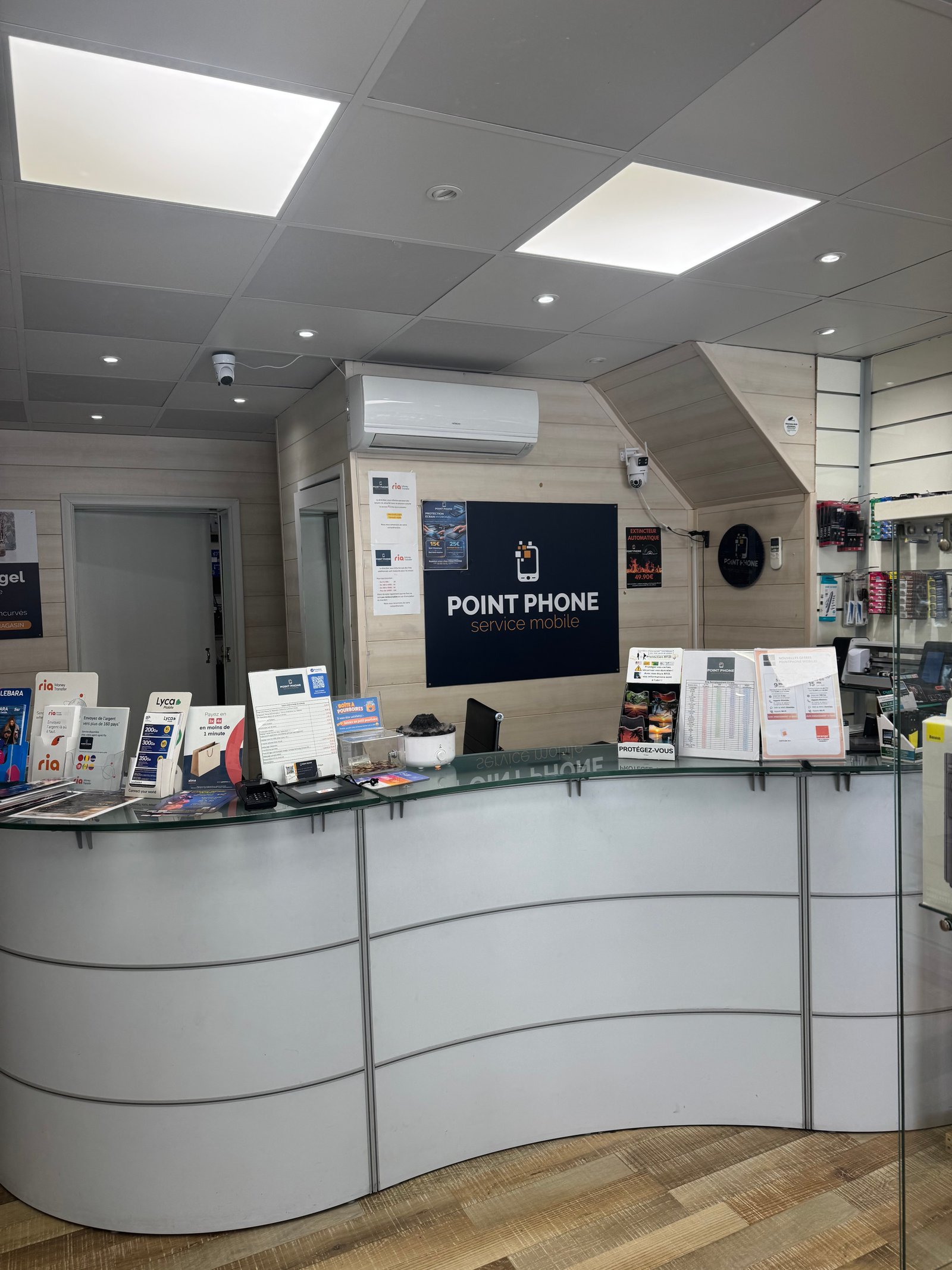 PointPhone Fréjus - La boutique